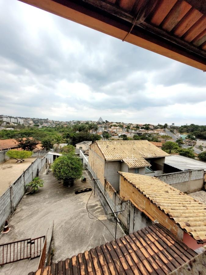 Casa à venda com 3 quartos, 330m² - Foto 18