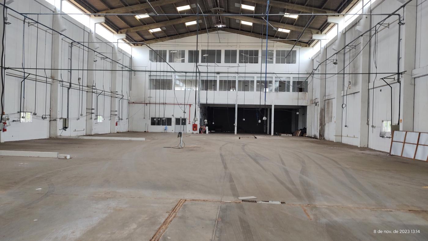 Depósito-Galpão-Armazém para alugar, 1650m² - Foto 1