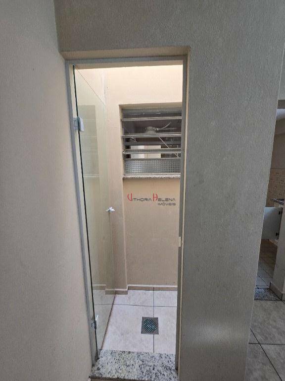 Casa para alugar com 1 quarto, 40m² - Foto 12