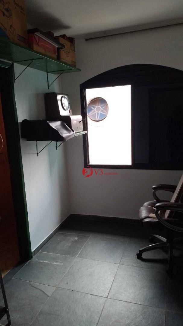 Sobrado para alugar com 3 quartos, 240m² - Foto 10