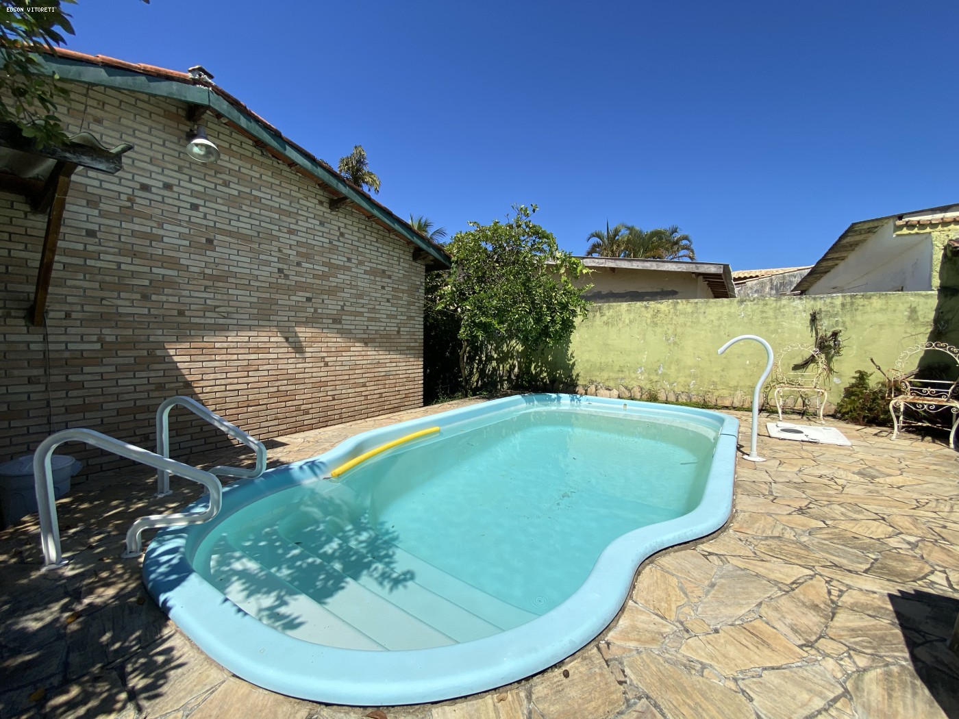 Casa para alugar com 2 quartos, 157m² - Foto 1