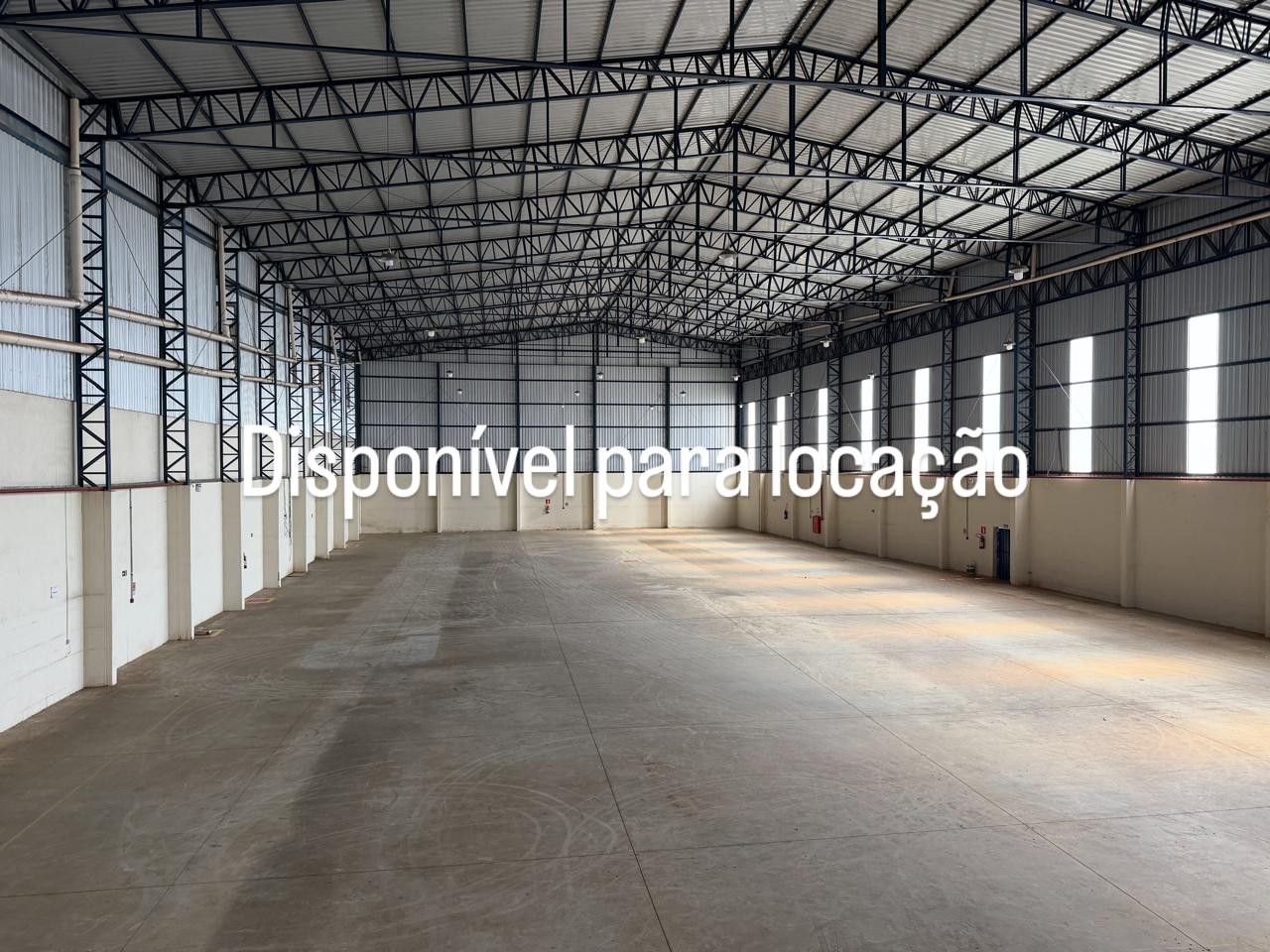 Depósito-Galpão-Armazém à venda, 2000m² - Foto 1