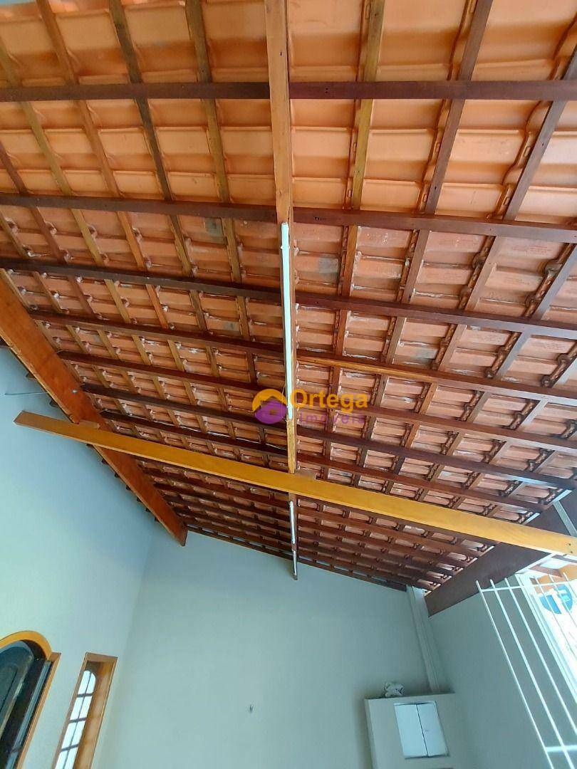 Casa à venda com 3 quartos, 117m² - Foto 11