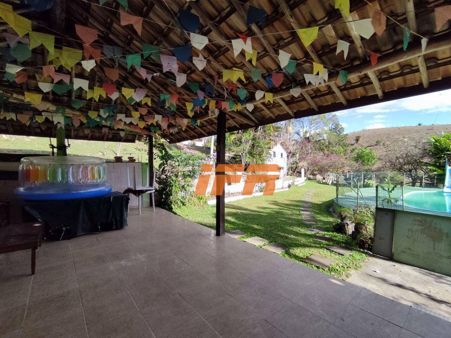 Sítio à venda com 3 quartos, 190m² - Foto 71