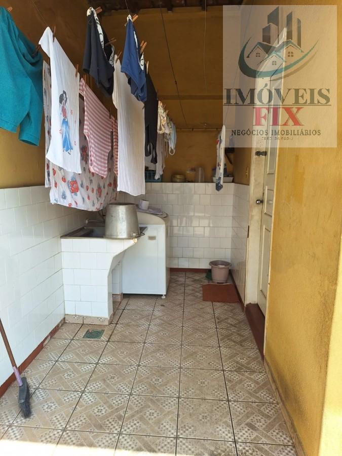 Casa à venda com 3 quartos, 420m² - Foto 17