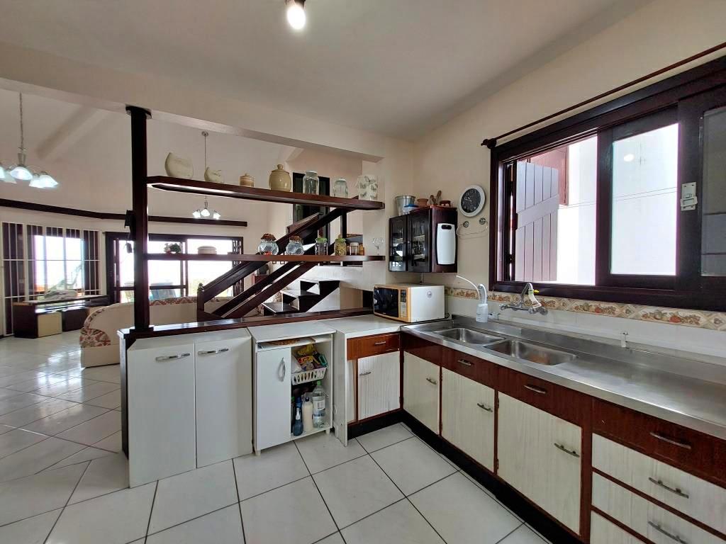 Casa à venda com 3 quartos, 204m² - Foto 35