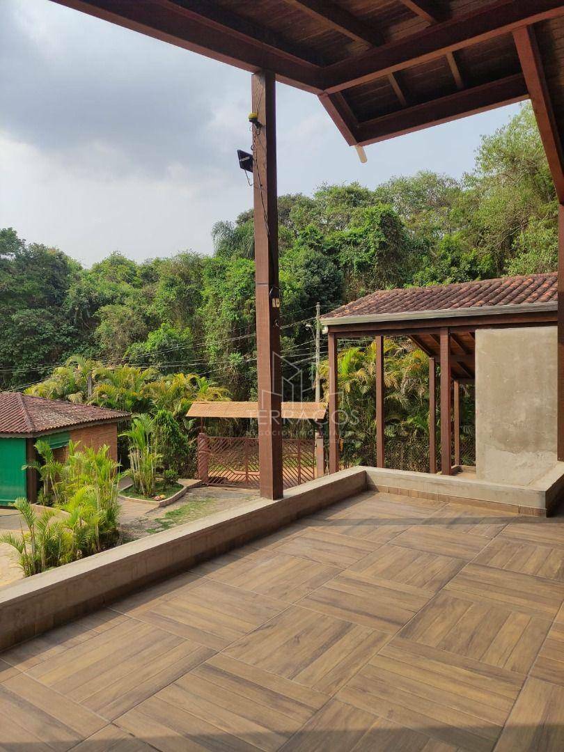 Chácara à venda com 4 quartos, 650m² - Foto 31