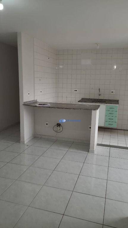 Apartamento à venda com 3 quartos, 63m² - Foto 4