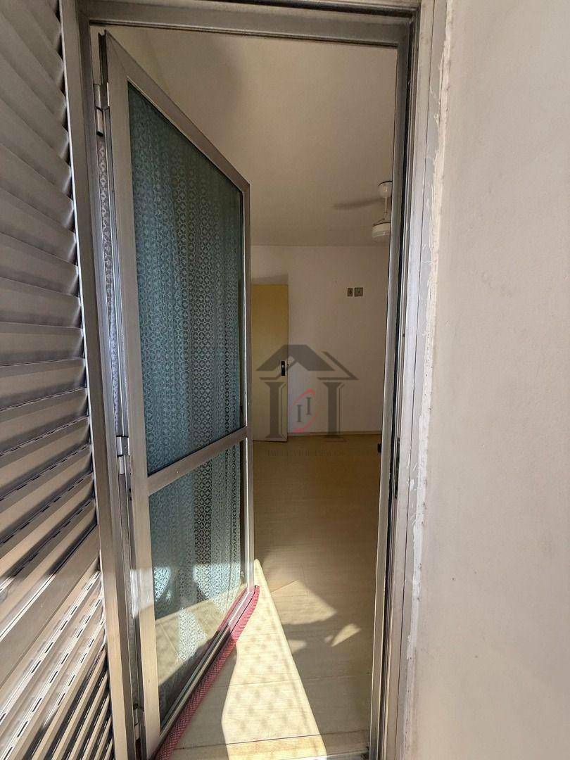 Apartamento para alugar com 2 quartos, 57m² - Foto 21