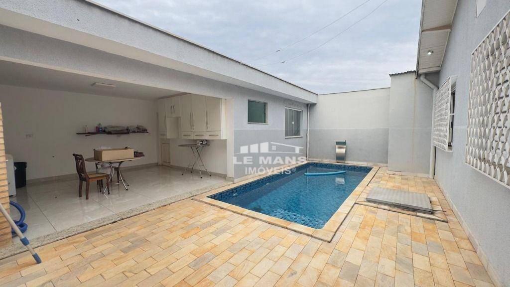 Casa à venda com 3 quartos, 180m² - Foto 19