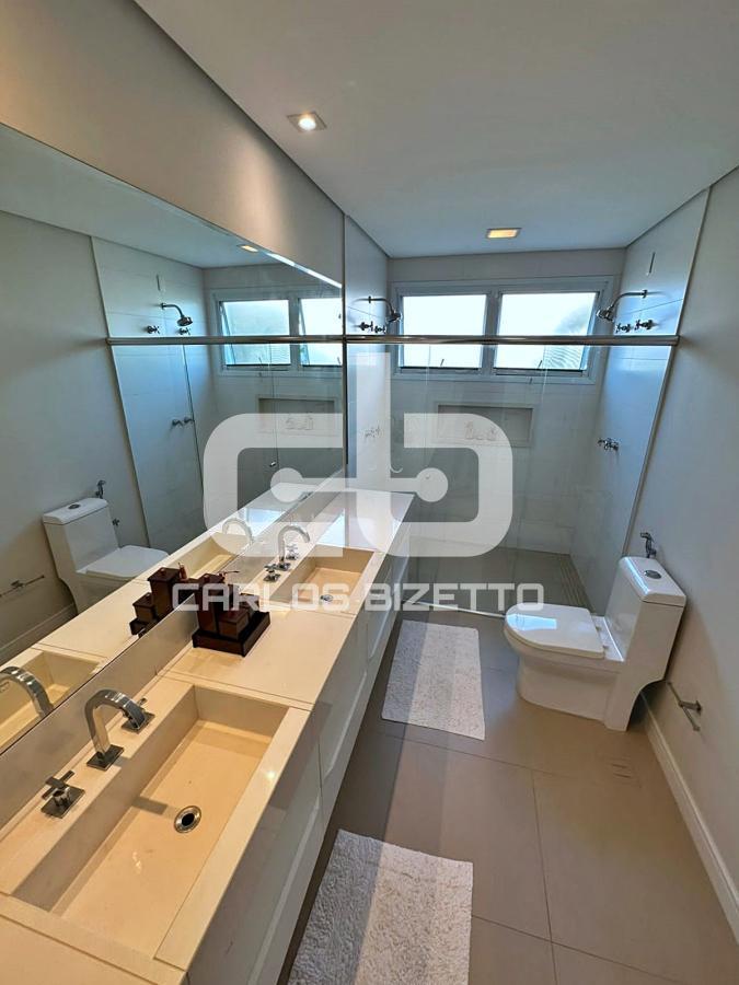 Casa de Condomínio à venda com 4 quartos, 420m² - Foto 34