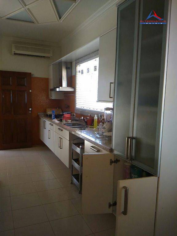 Casa à venda com 5 quartos, 600m² - Foto 17