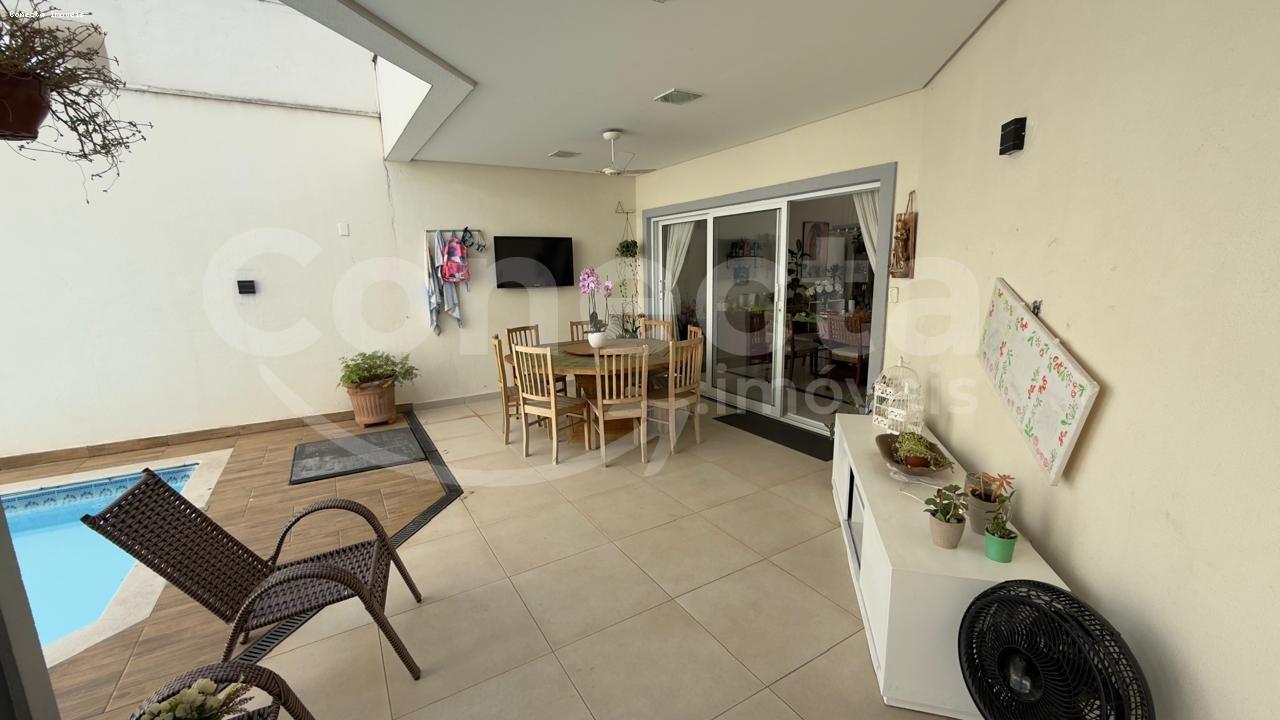 Casa de Condomínio à venda com 3 quartos, 228m² - Foto 8