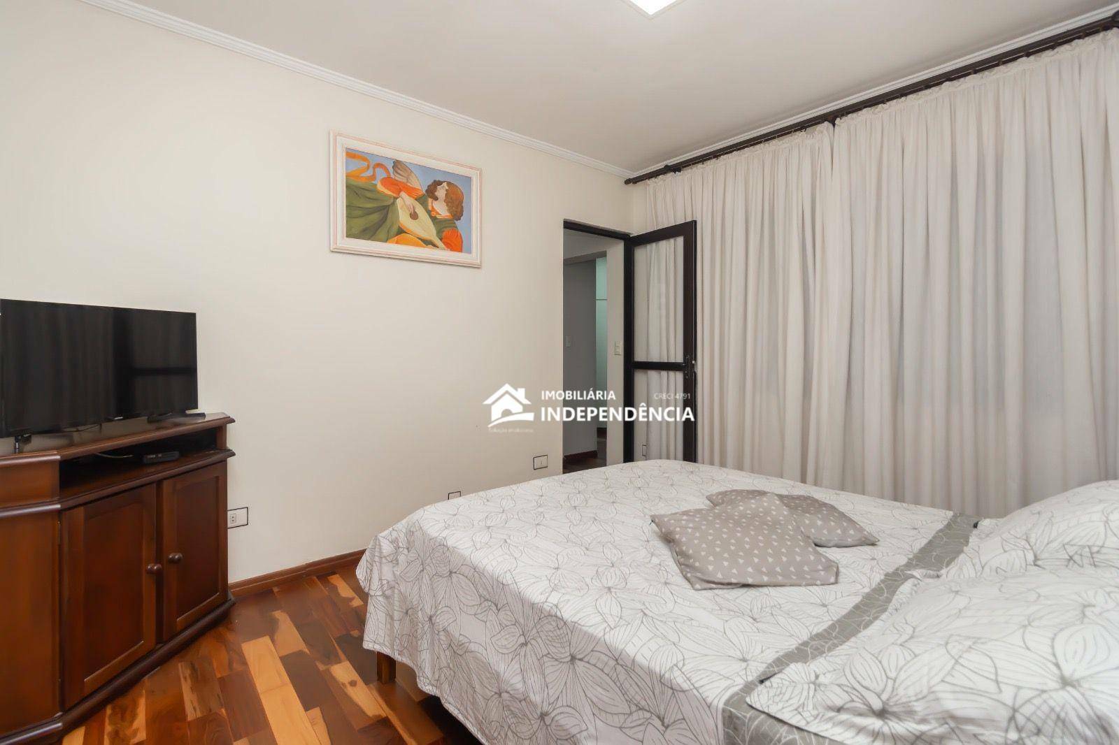 Casa à venda com 3 quartos, 316m² - Foto 30
