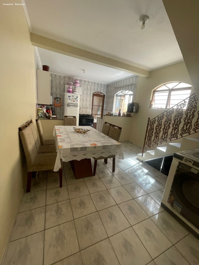 Casa à venda com 3 quartos, 150m² - Foto 13