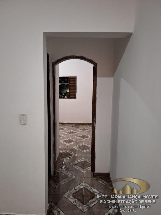 Casa para alugar com 1 quarto, 50m² - Foto 19