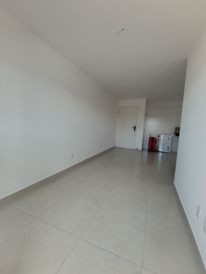 Apartamento à venda com 2 quartos, 63m² - Foto 3