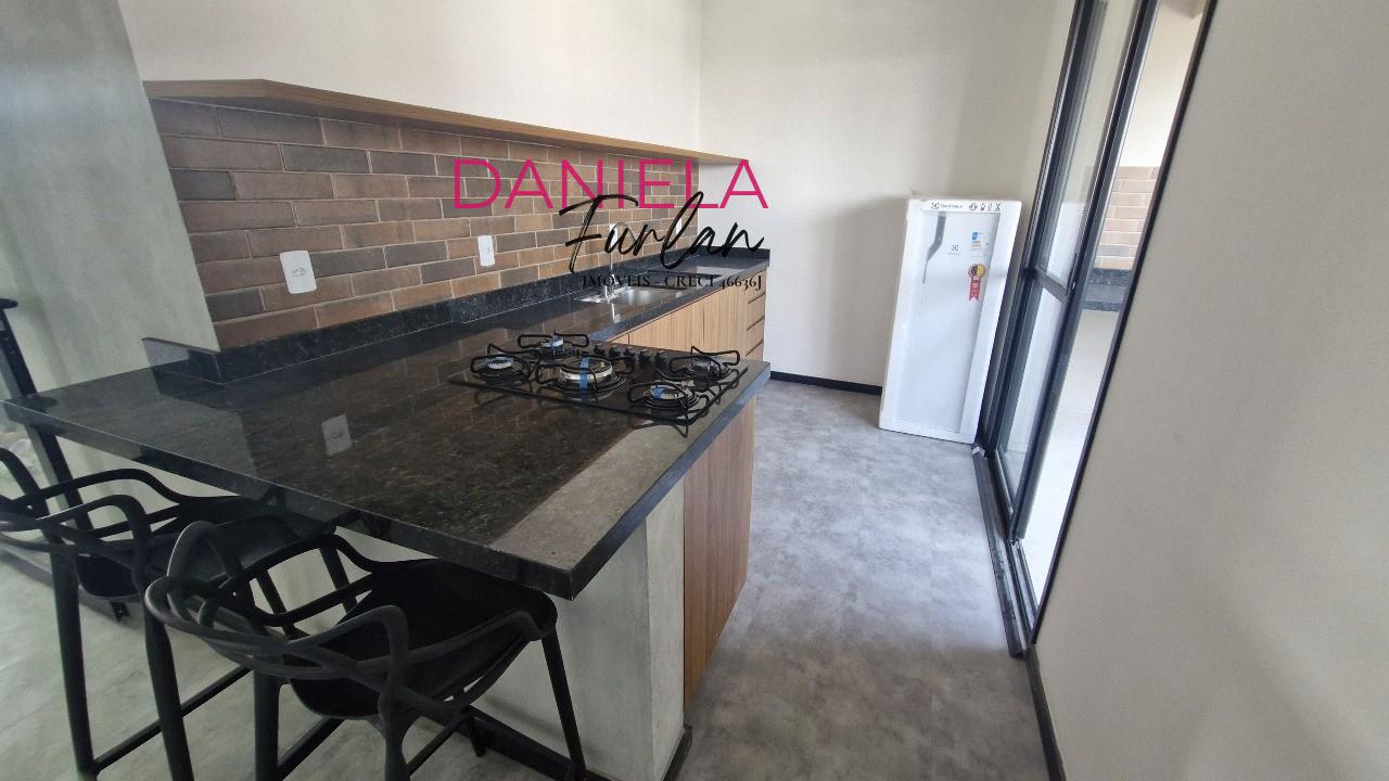 Apartamento à venda com 2 quartos, 63m² - Foto 2