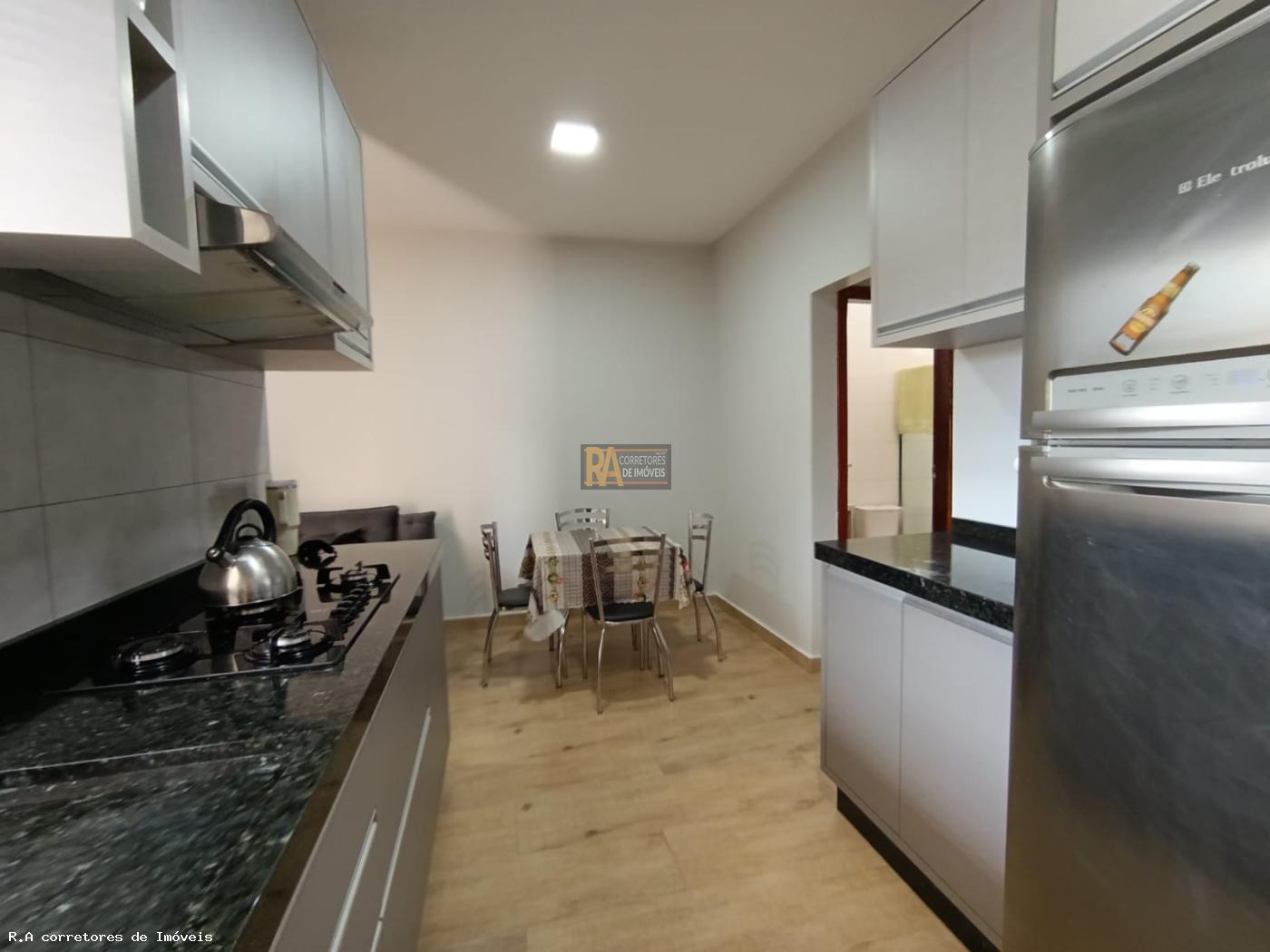 Casa à venda com 3 quartos, 146m² - Foto 11