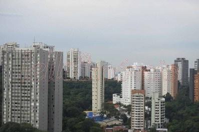 Apartamento para alugar com 4 quartos, 250m² - Foto 7