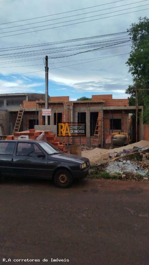 Casa à venda com 2 quartos, 150m² - Foto 3