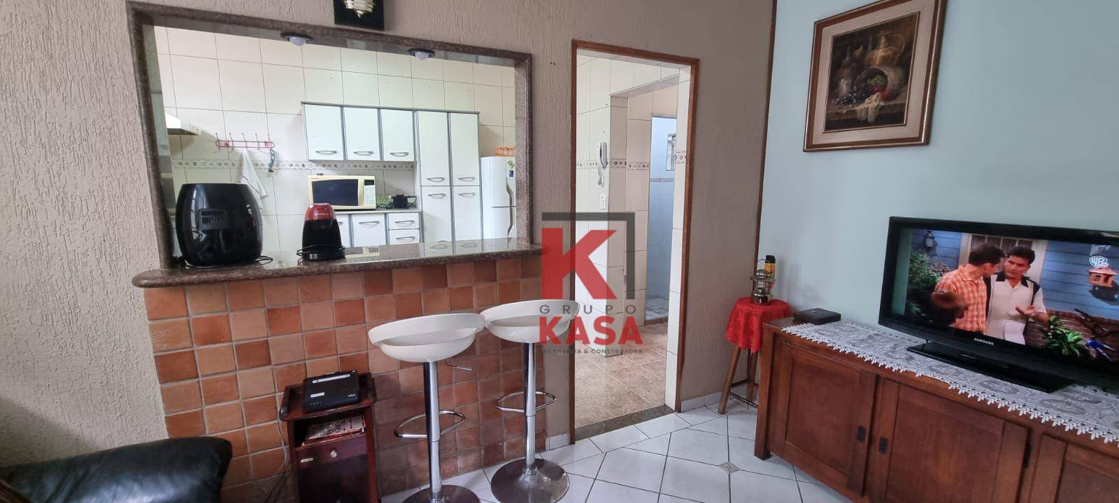 Casa à venda e aluguel com 2 quartos, 80m² - Foto 2