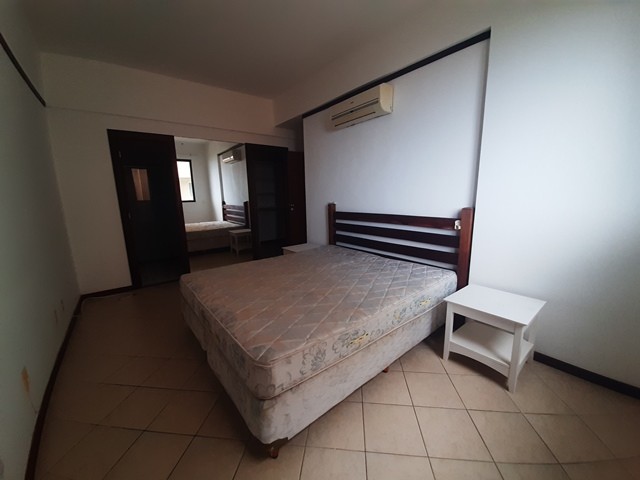 Apartamento para alugar com 2 quartos, 90m² - Foto 11
