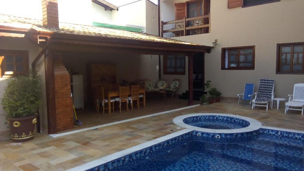 Casa de Condomínio à venda com 3 quartos, 155m² - Foto 1