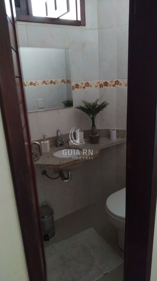 Casa à venda com 4 quartos, 200m² - Foto 9