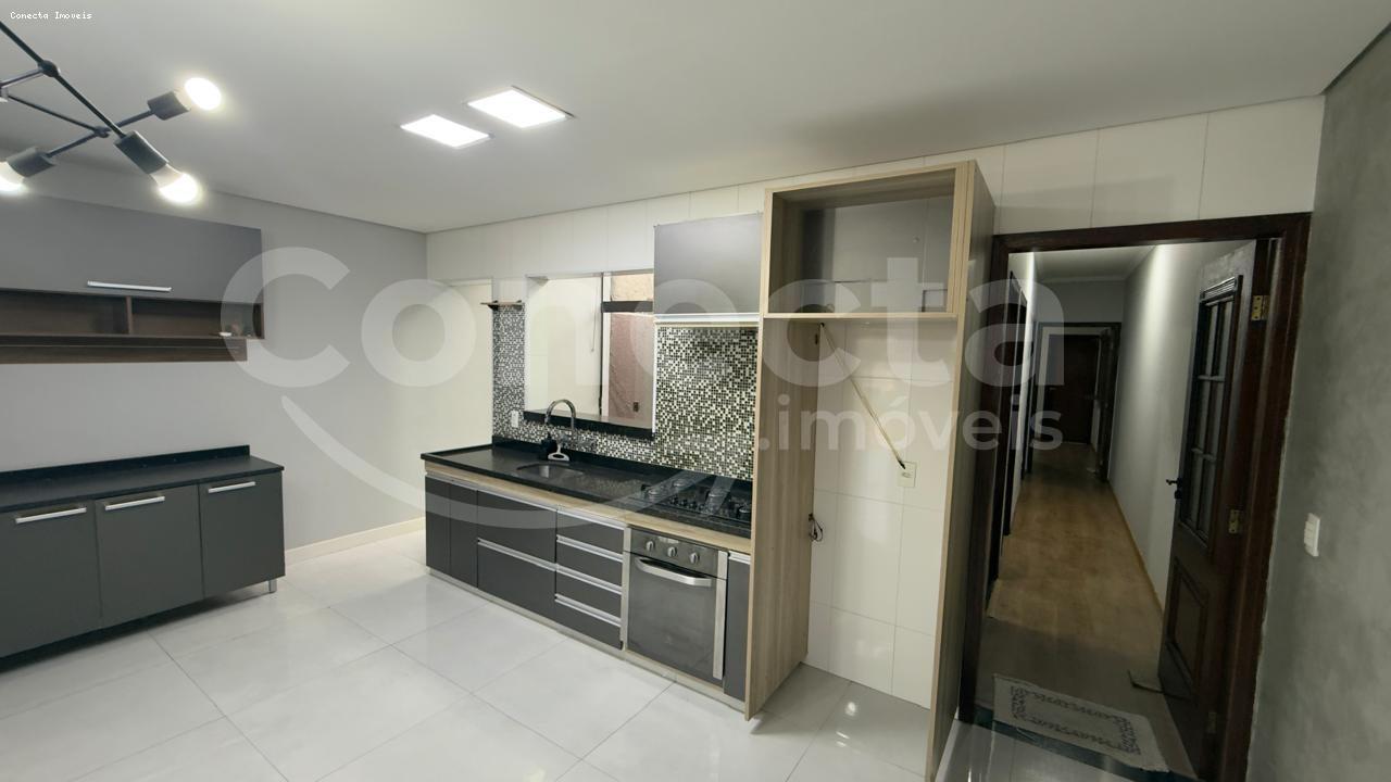 Casa à venda com 3 quartos, 125m² - Foto 8