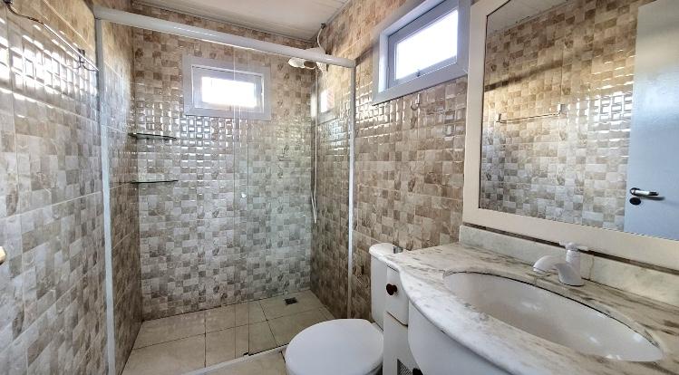 Casa à venda com 5 quartos, 200m² - Foto 29