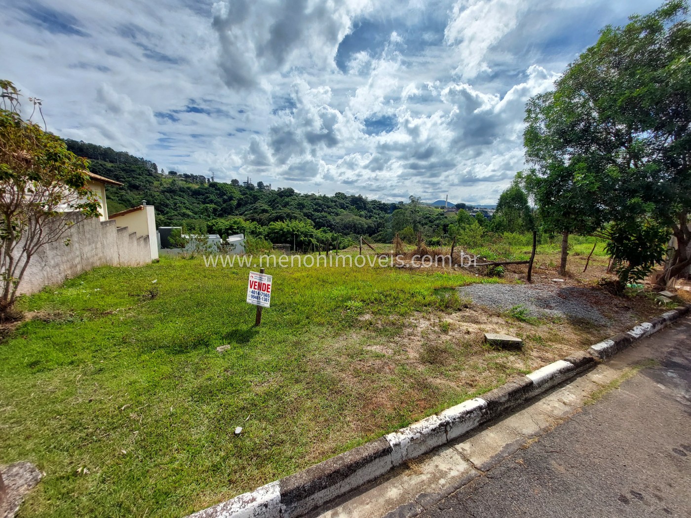 Terreno à venda, 250m² - Foto 1