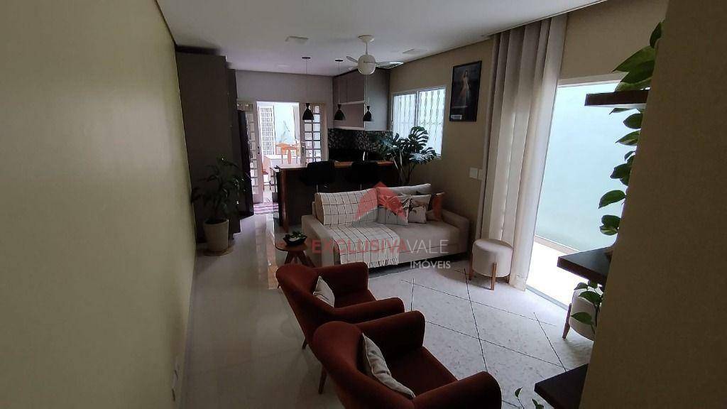 Casa à venda com 2 quartos, 90m² - Foto 3