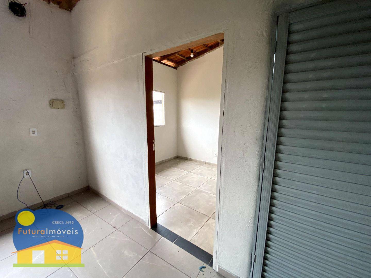 Casa à venda com 3 quartos, 60m² - Foto 20