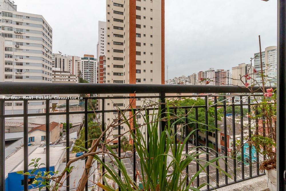 Apartamento à venda com 3 quartos, 240m² - Foto 7