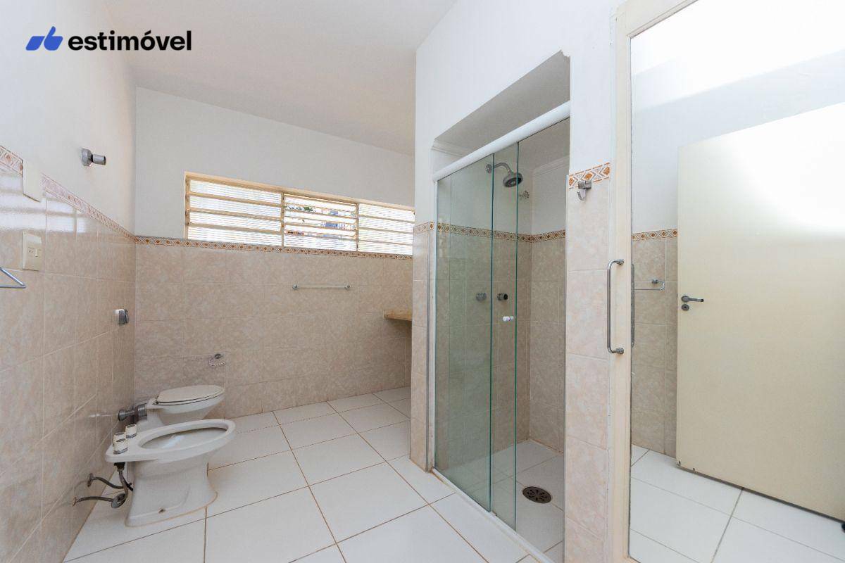 Casa à venda com 3 quartos, 384m² - Foto 18