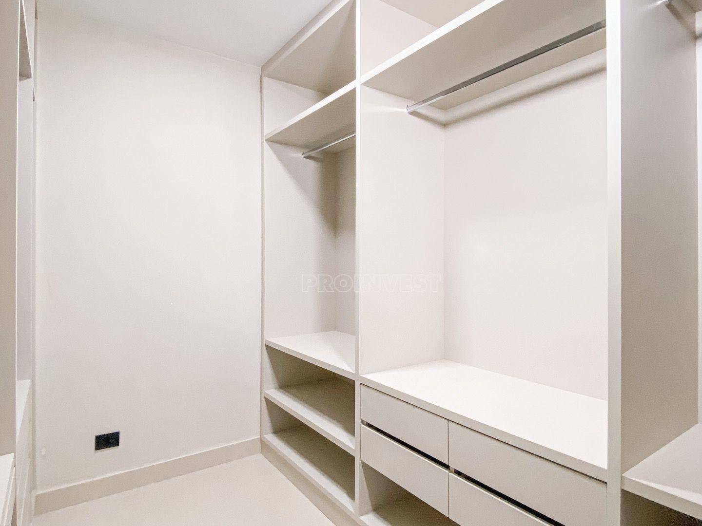 Casa de Condomínio para alugar com 3 quartos, 398m² - Foto 32