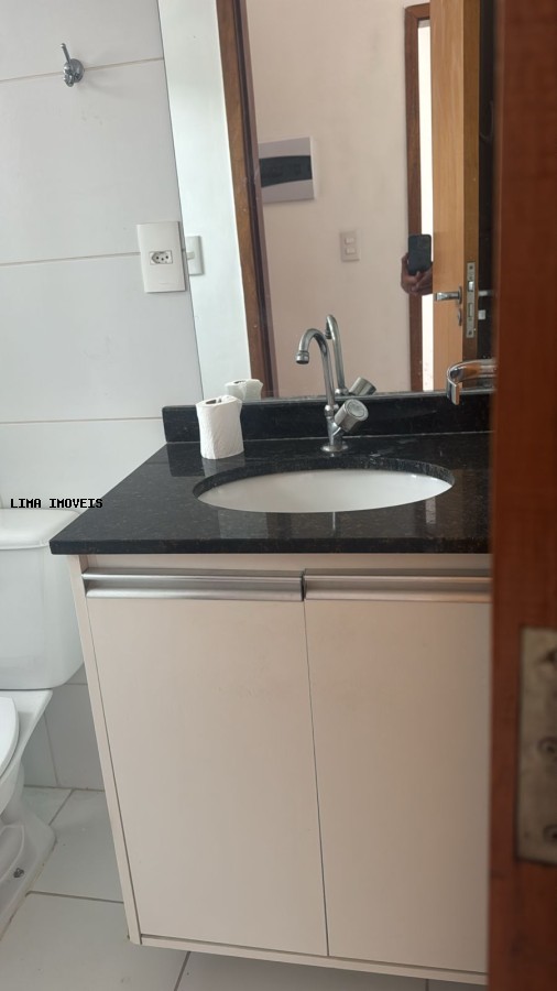 Apartamento para alugar com 2 quartos, 64m² - Foto 2
