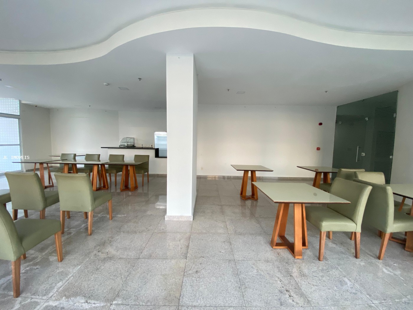 Apartamento à venda com 2 quartos, 57m² - Foto 18