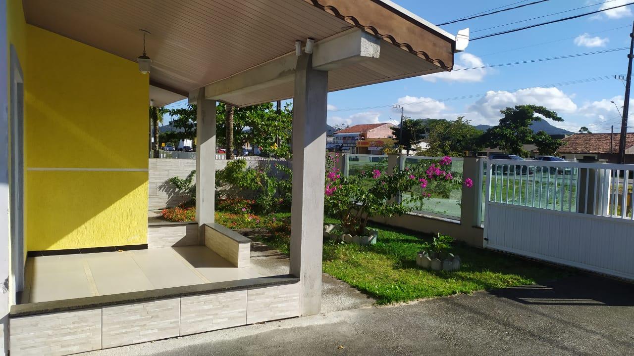 Casa à venda com 2 quartos, 160m² - Foto 2