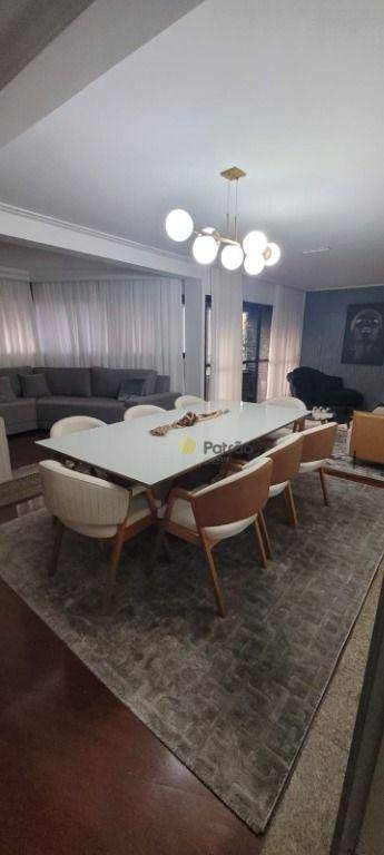 Apartamento à venda com 3 quartos, 136m² - Foto 1