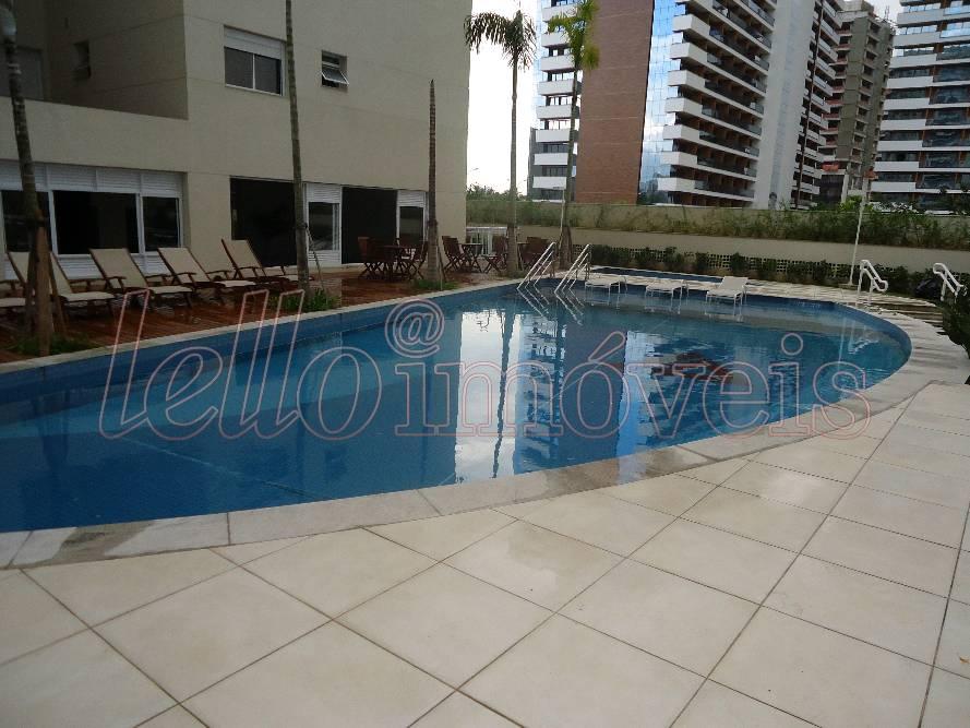 Apartamento para alugar com 3 quartos, 135m² - Foto 26