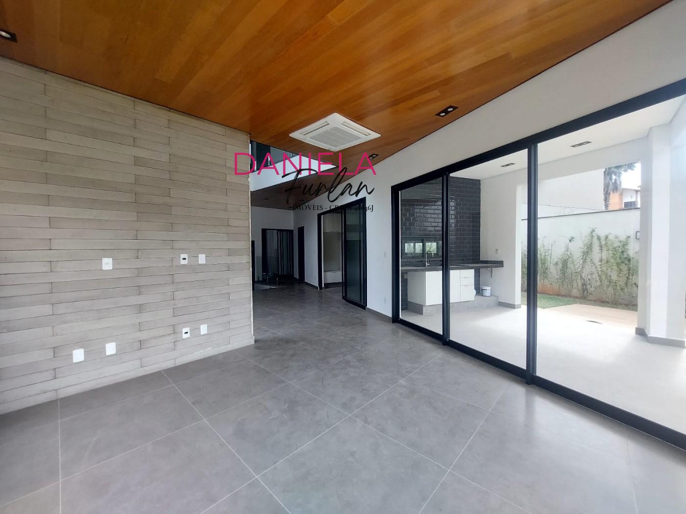 Casa de Condomínio à venda com 4 quartos, 229m² - Foto 4