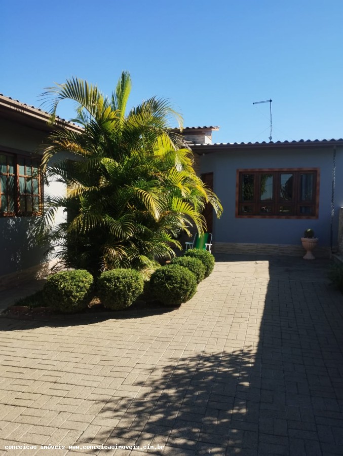 Casa à venda com 2 quartos, 71m² - Foto 3