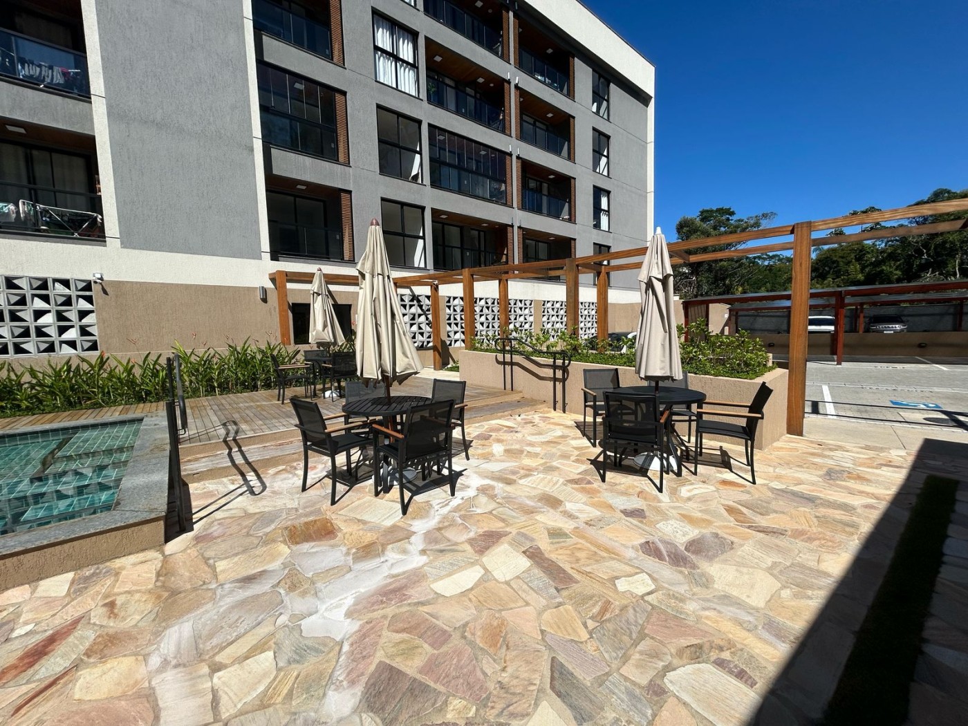 Apartamento à venda com 2 quartos, 62m² - Foto 20