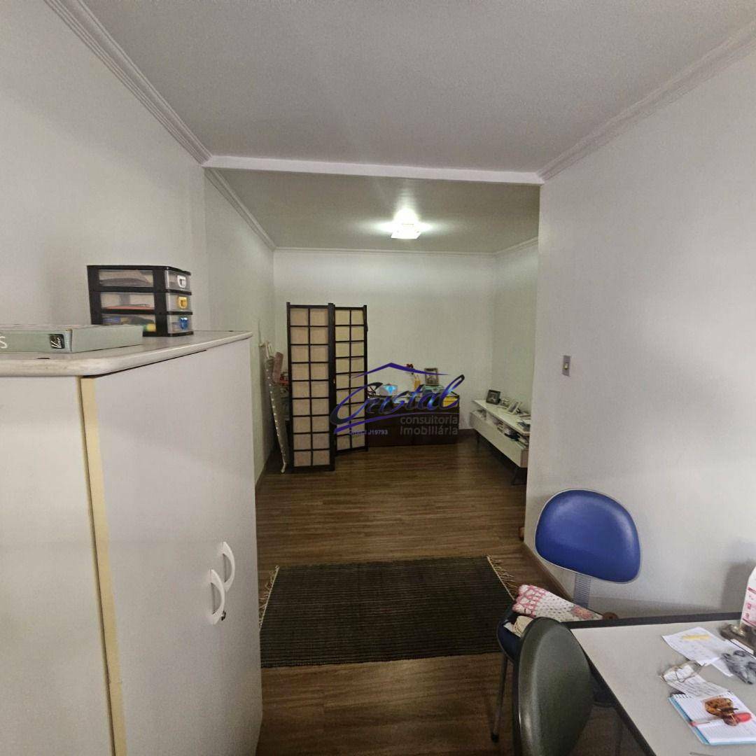 Casa para alugar com 4 quartos, 180m² - Foto 21