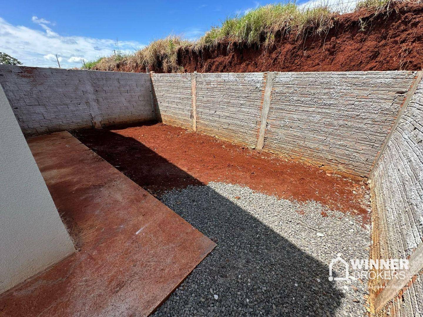 Casa à venda com 3 quartos, 69m² - Foto 11