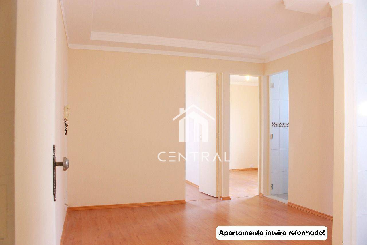 Apartamento à venda com 2 quartos, 45m² - Foto 3
