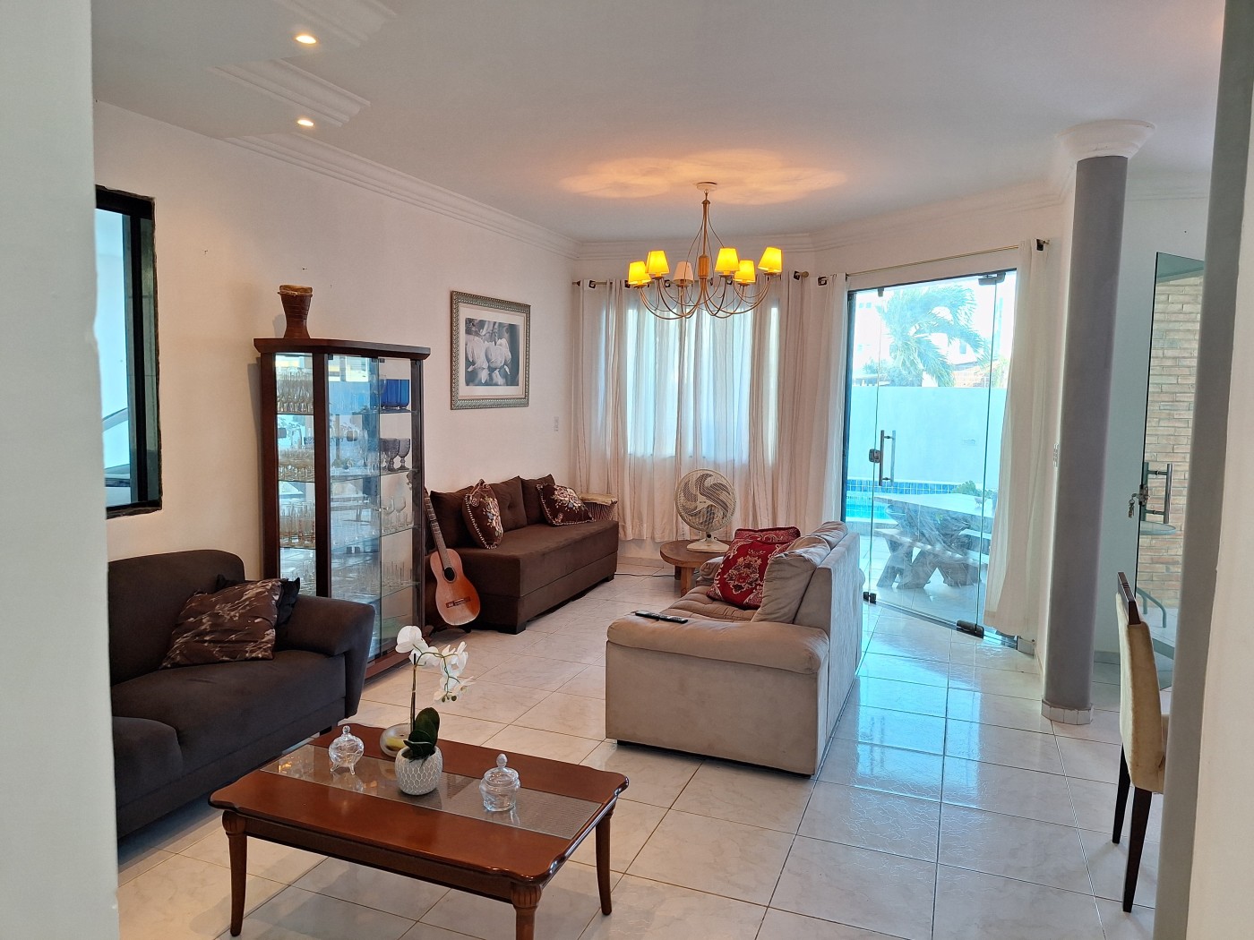 Casa à venda com 4 quartos, 450m² - Foto 2