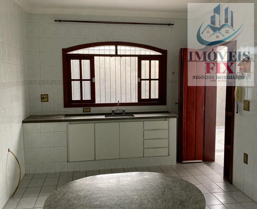 Casa à venda com 5 quartos, 198m² - Foto 5